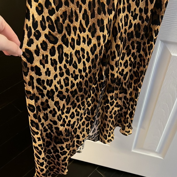 Alice and Olivia Gown - Picture 2 of 8